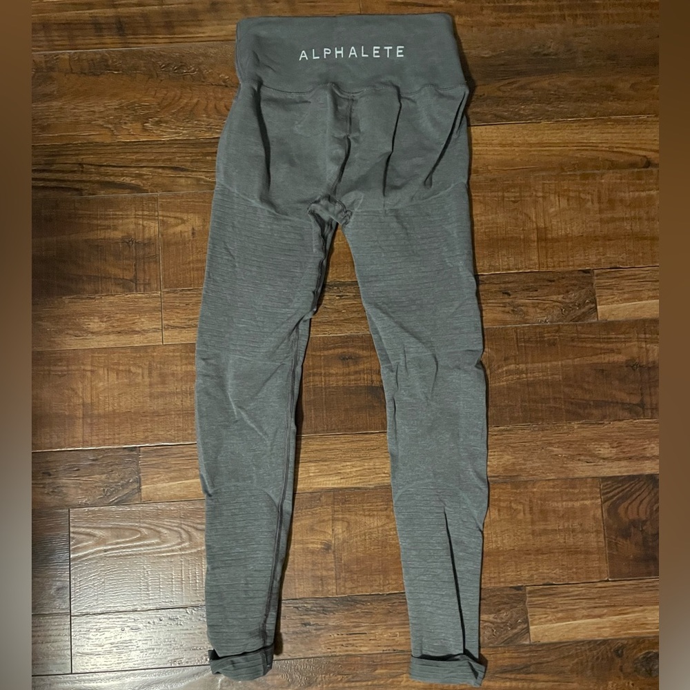 Alphalete leggings